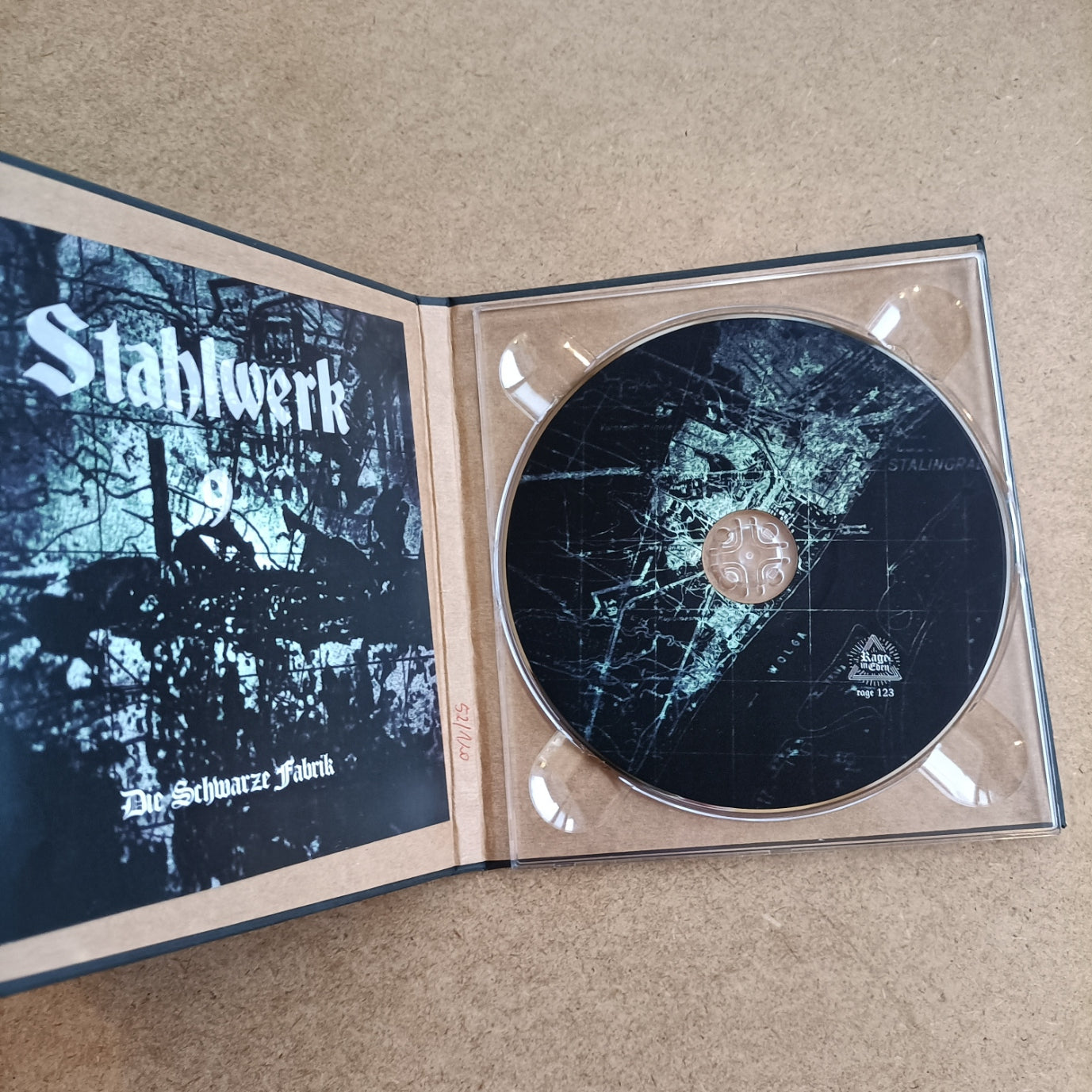 Stahlwerk 9 - Die Schwarze Fabrik