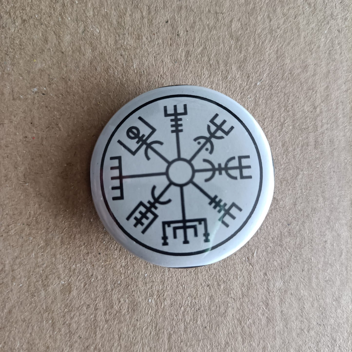 Pin Vegvisir  white